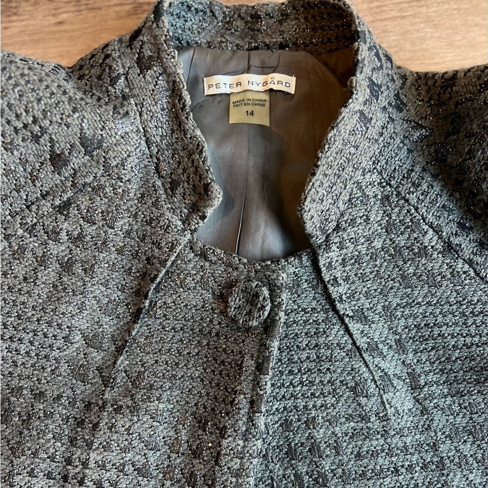 Peter Nygard Elegant Gray 2 piece suit Women's Skirt excellent condition 14 - Picture 3 of 16